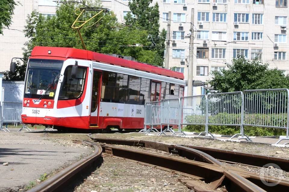 В Волгограде для обкатки пустили скоростной трамвай без пассажиров