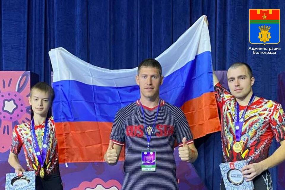 Акробаты из Волгограда победили на соревнованиях в Ташкенте