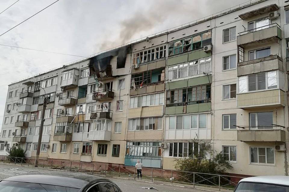 Губернатор Андрей Бочаров провел совещание по пожару в квартирах под Волгоградом