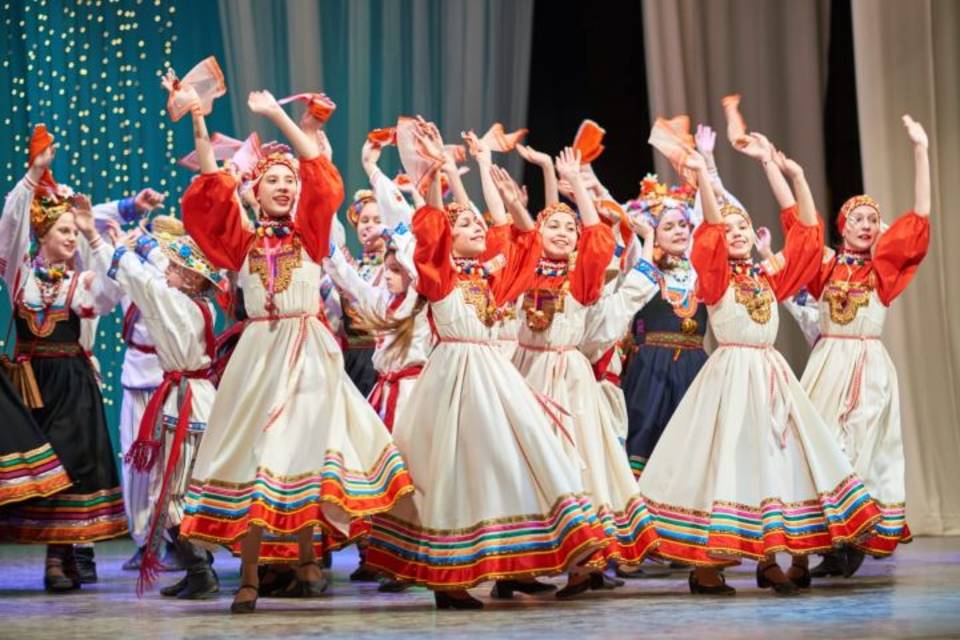 Волгоградскому детскому ансамблю «Волжаночка» исполняется в этом году 45 лет