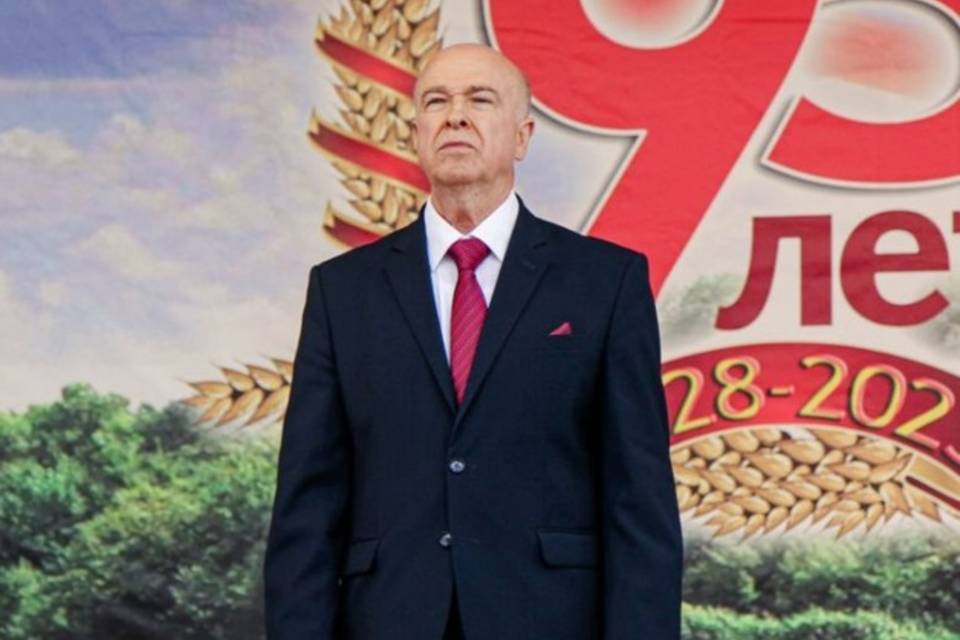 Под Волгоградом 66-летний глава района награжден указом президента