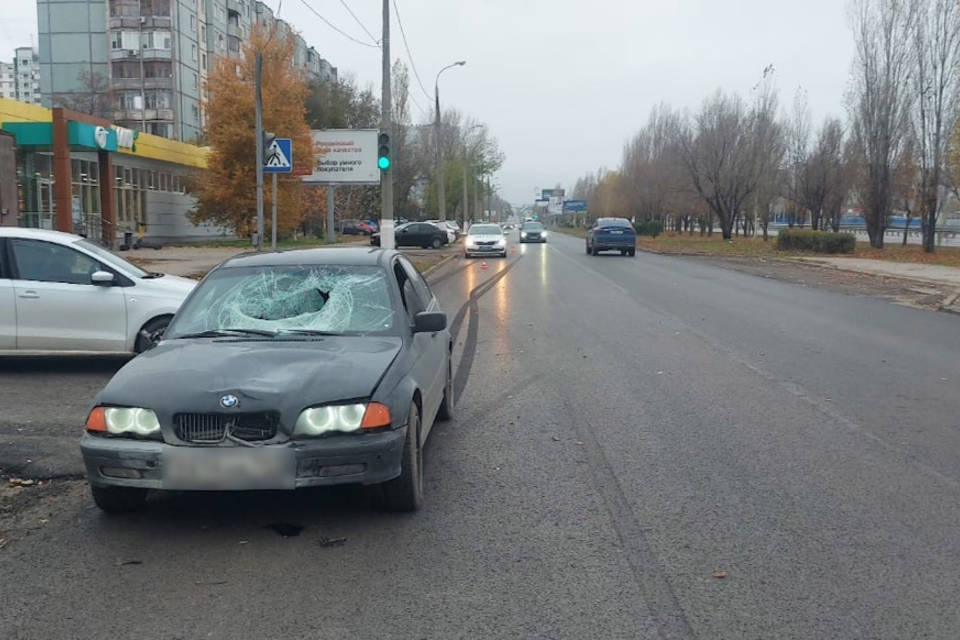 В Дзержинском районе Волгограда сбили двух мужчин