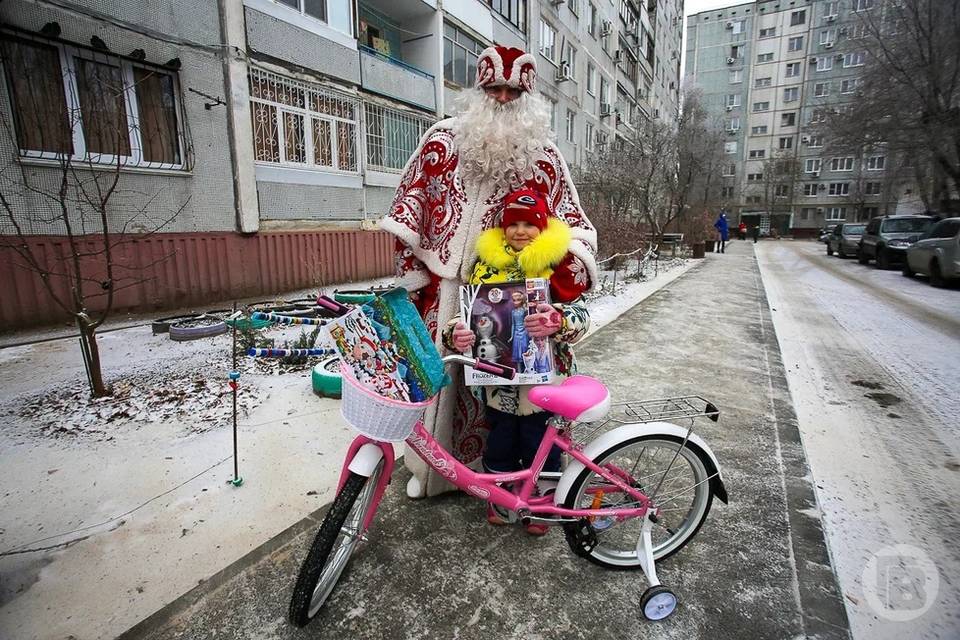 В Волгограде 83% компаний подарят новогодние подарки работникам и их детям