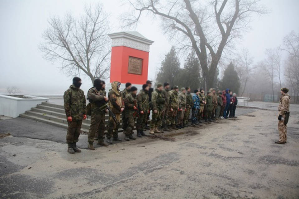 В Волгограде бойцы спецотряда «Барс» эвакуировали раненых с поля