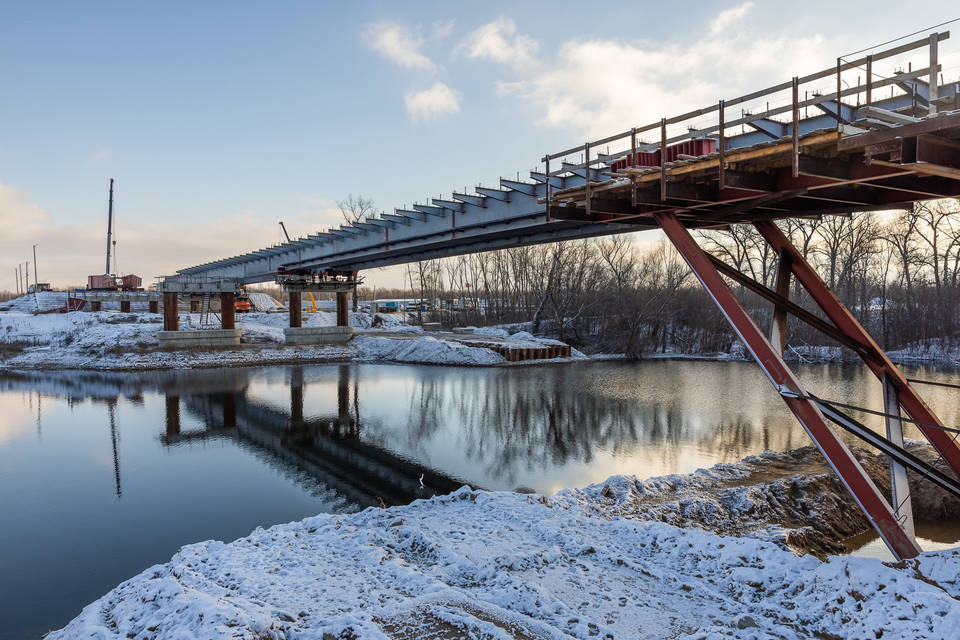 Под Волгоградом завершен важный этап строительства третьей очереди моста через Волгу