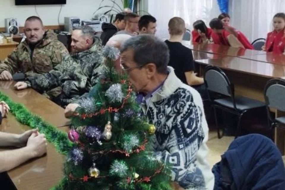 Ветераны Волгограда передали гуманитарный груз в зону СВО