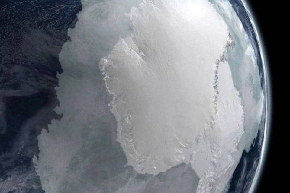 Волгоградцам показали Антарктиду из космоса