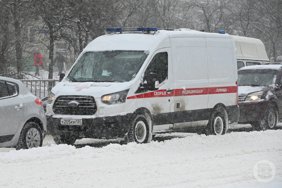 Пассажирка погибла, водитель травмировалась в ДТП под Волгоградом