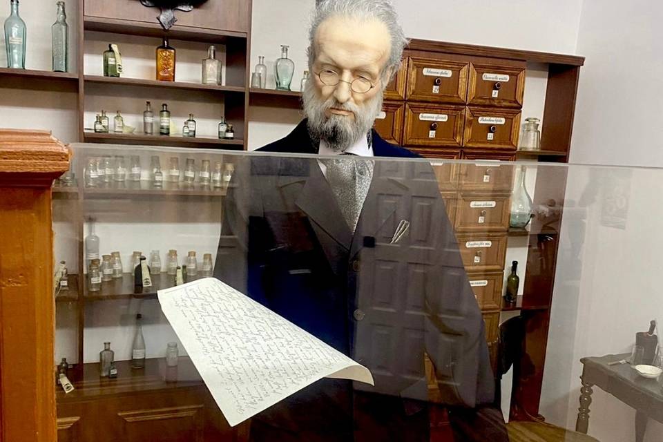 В волгоградском музее «Старая Сарепта» установлен первый реалистичный манекен