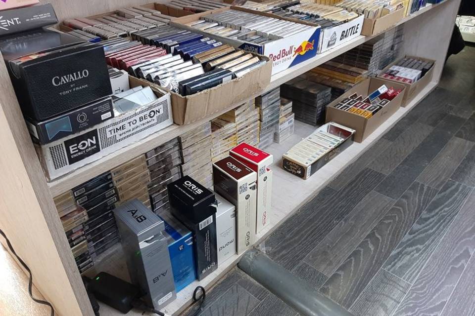 Более 2 тысяч пачек безакцизных сигарет нашли в магазинах Волгограда и Астрахани