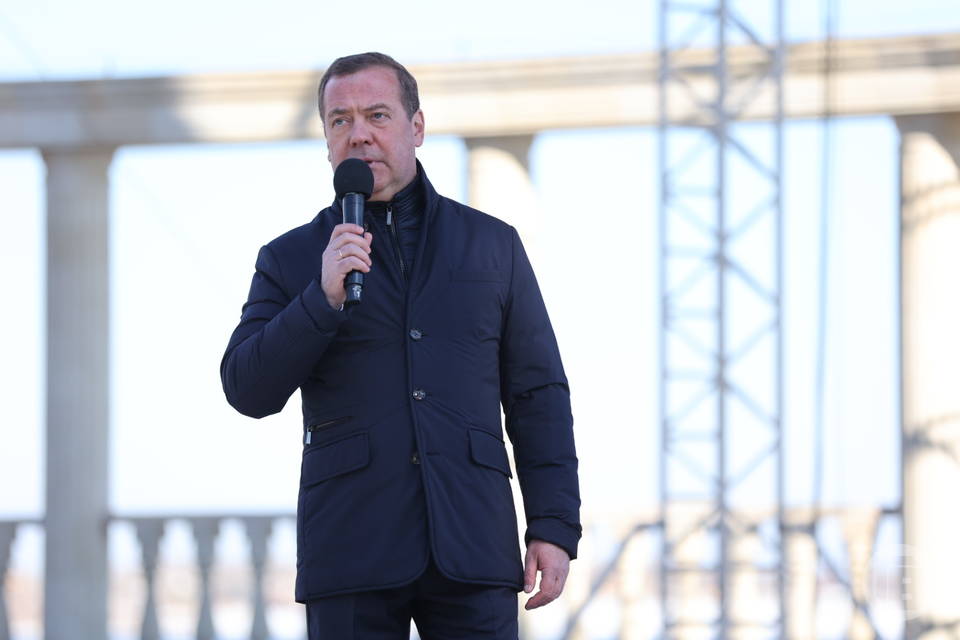 В Волгограде кортеж Дмитрия Медведева сняли на видео