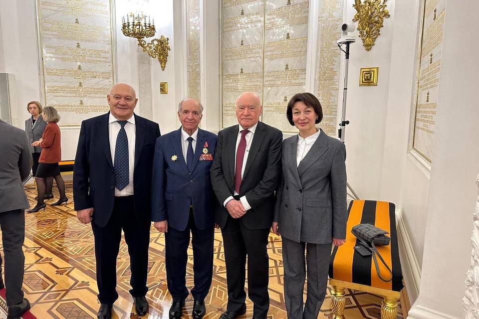 Четверых волгоградцев отправили в Москву на встречу с Владимиром Путиным