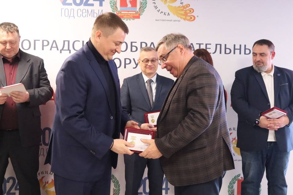Профессор ВГСПУ награжден памятным знаком губернатора Волгоградской области