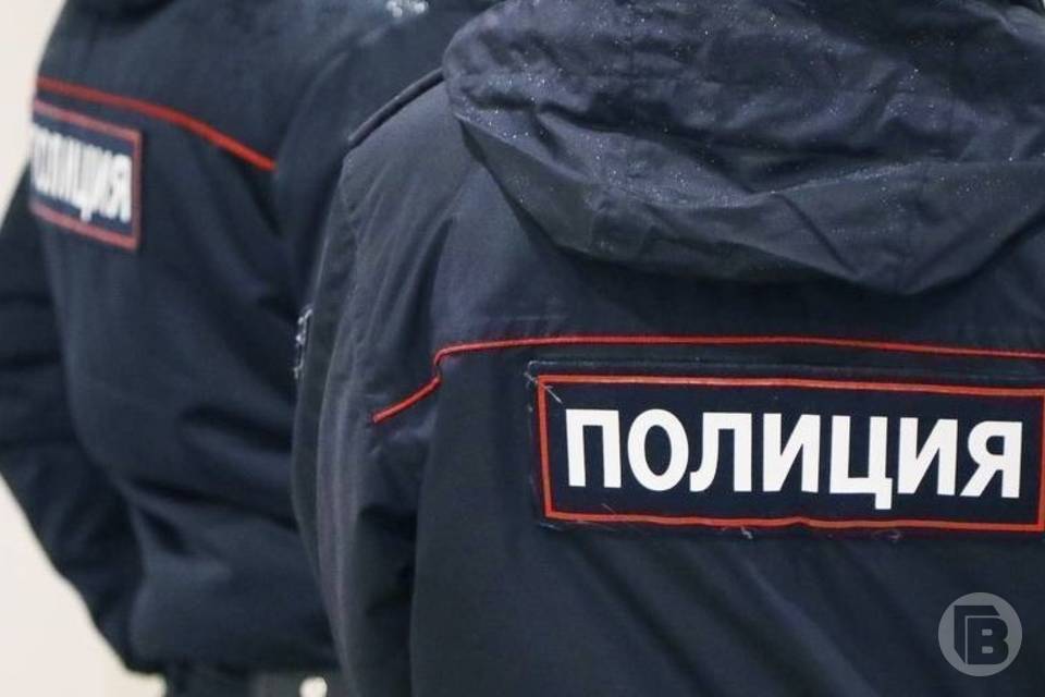 В Волгограде полиция нашла курящих вейп детей, попавших на видео