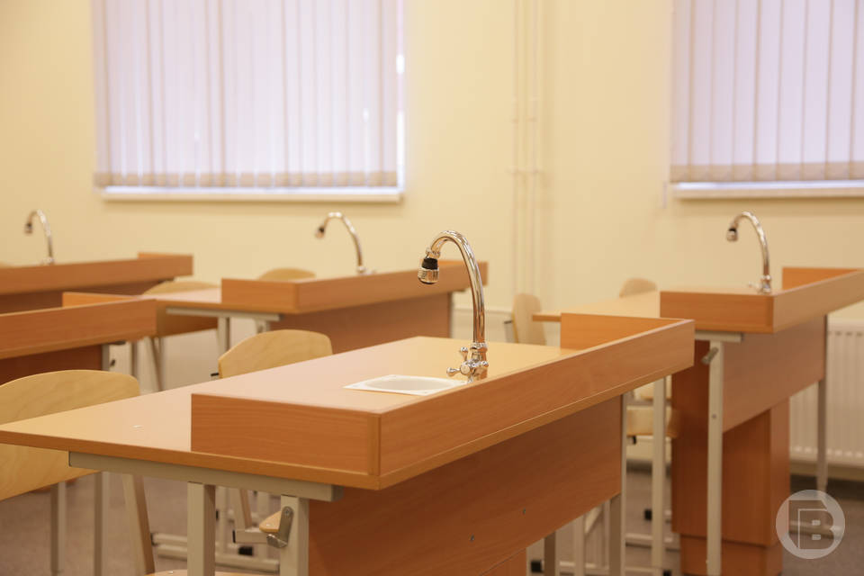 В течение двух лет планируется капитальный ремонт 87 школ Волгоградской области