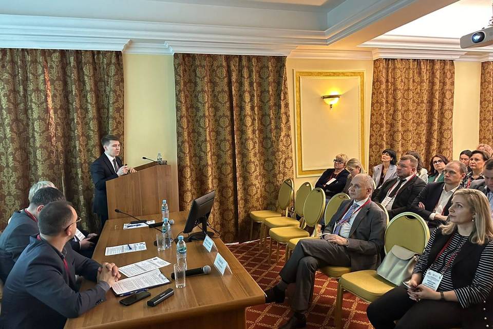 Представители десяти субъектов РФ собрались в Волгограде на конференции в сфере закупок