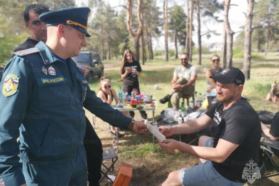 Сотрудники МЧС нарушили отдых волгоградцев на майских праздниках