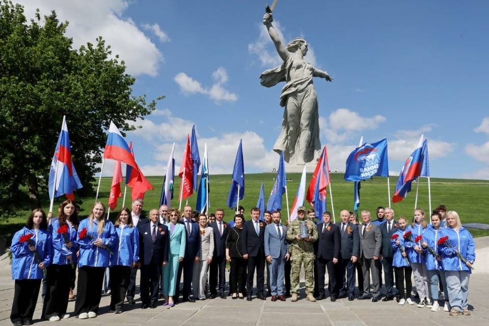 Частица Вечного огня из Волгограда отправилась на Урал