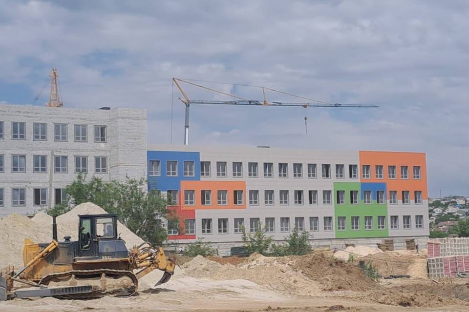 В Волгограде построили половину школы-тысячника