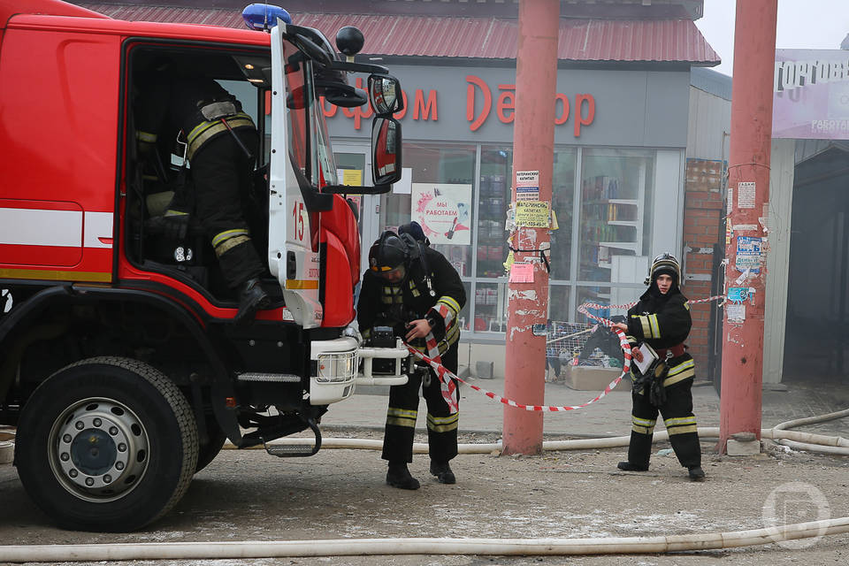 Под Волгоградом в Городищенском районе сгорел магазин