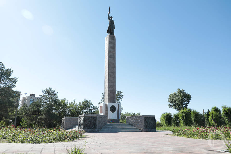 В Волгограде восстановят памятник чекистам