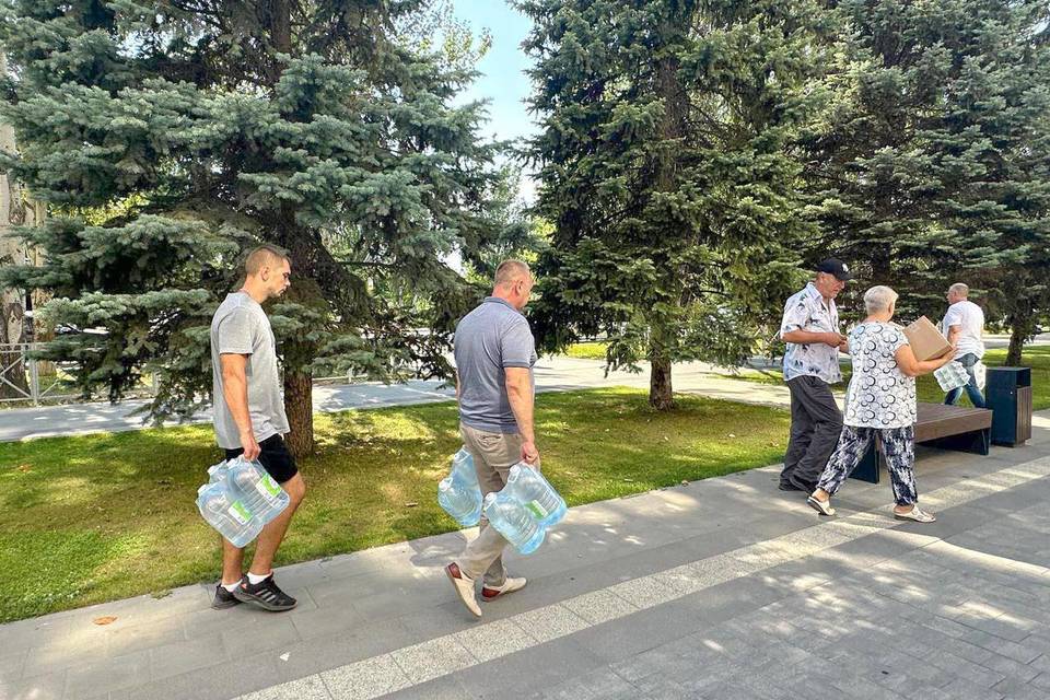 Волжский отправил гуманитарную помощь бойцам СВО