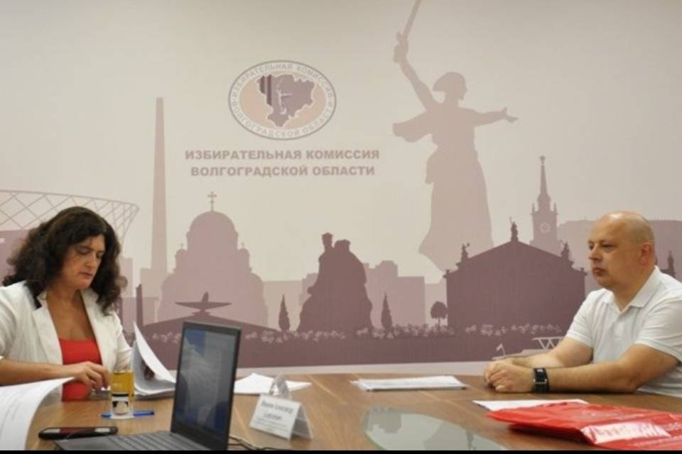 5 кандидатов в губернаторы подали документы в волгоградский избирком