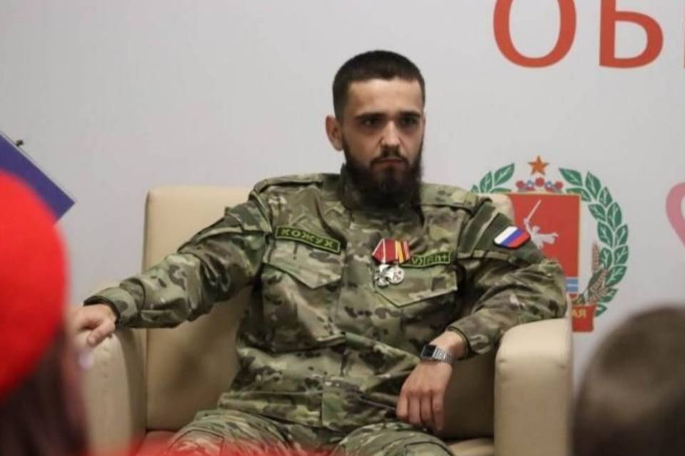 В Волгограде командир штурмового отряда дал честное интервью