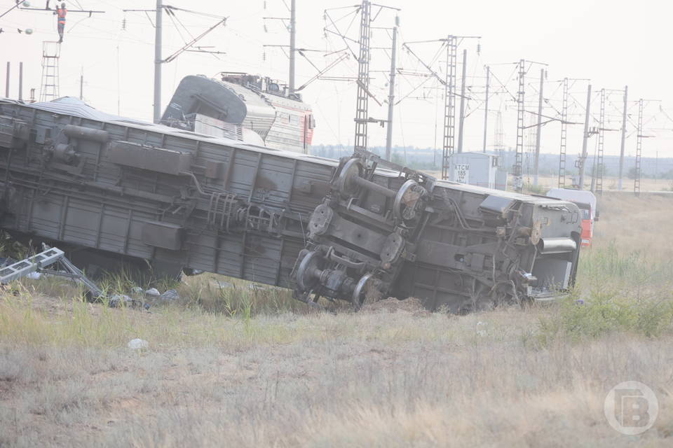 Прокуратура проводит проверку аварии с поездом под Волгоградом