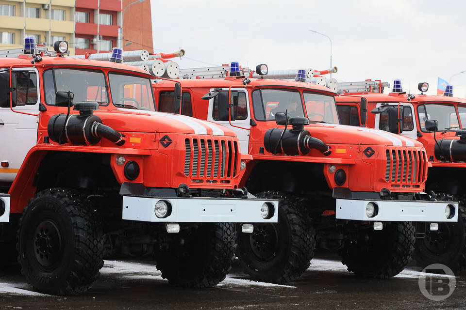Скопление пожарных машин испугало жителей Семи ветров в Волгограде