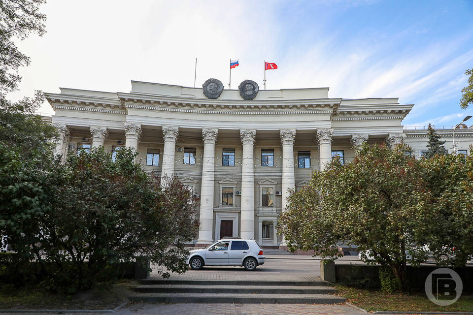 Андрей Бочаров от имени всех волгоградцев выразил глубокие соболезнования жителям Курской области