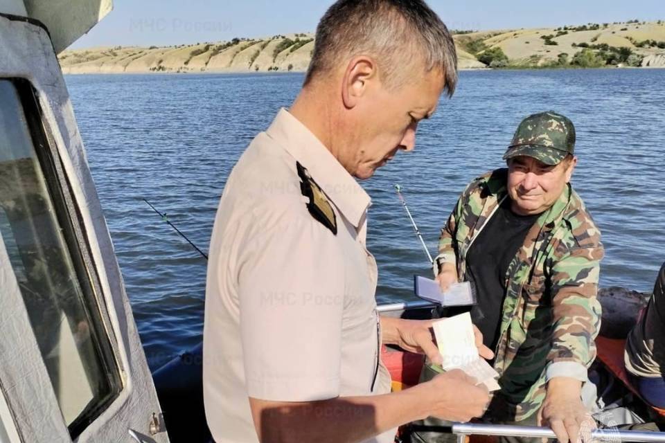 Волгоградские сотрудники ГИМС провели профилактические рейды на воде