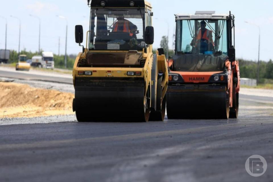 Свыше 3000 кв. м покрытия уложат на улице Академика Королева в Волгограде