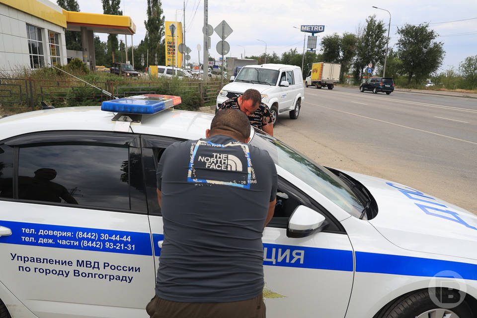 Автоцистерна и «Лада» попали в ДТП под Волгоградом