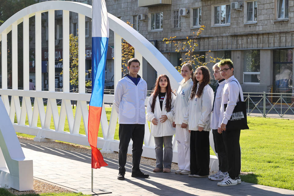 В центре Волгограда открылся сквер «Мы вместе»