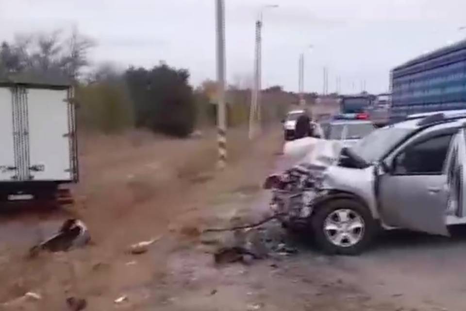 В тройном ДТП под Волгоградом погибла женщина-пассажир