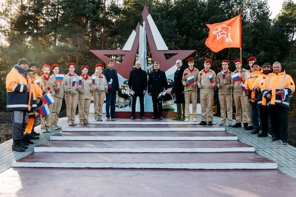 В Волгоградской области обновили памятник военному летчику Виктору Попову