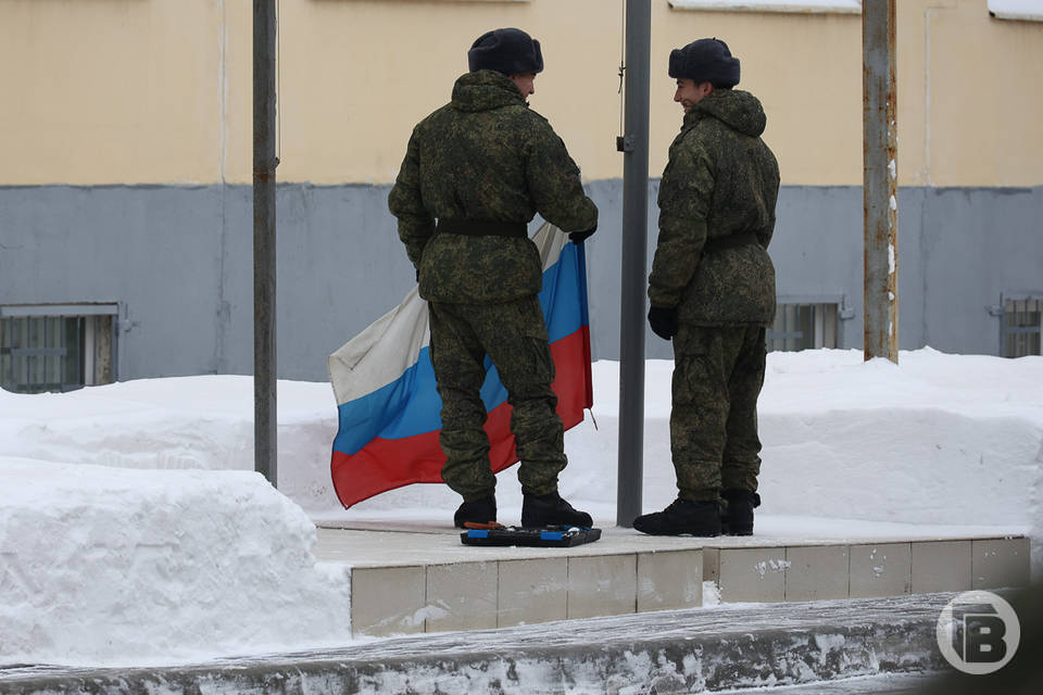 Волгоградцы по запросу бойцов передают снаряжение военным