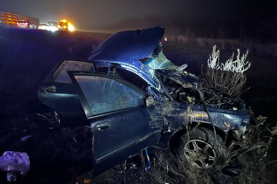 Под Волгоградом в тройном ДТП один погиб, шестеро пострадали