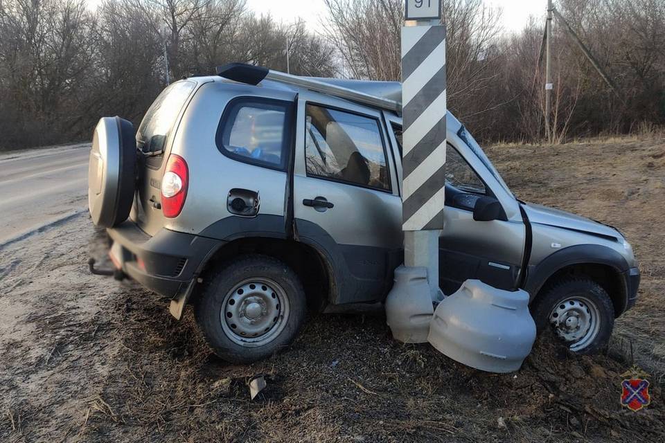 В Волгоградской области погиб водитель «Нивы»