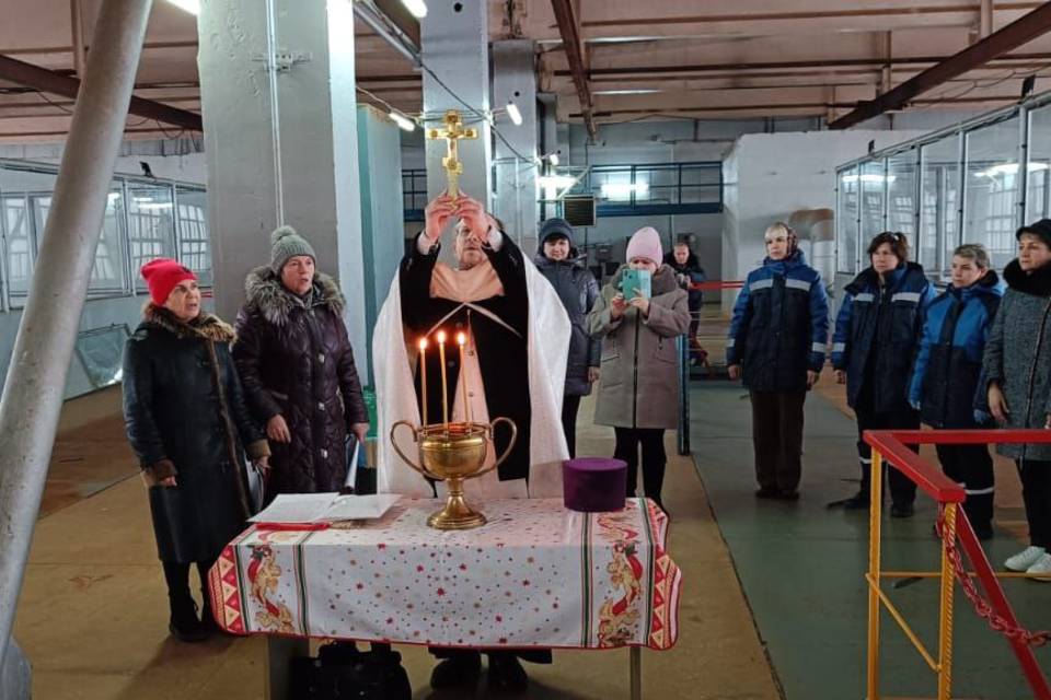 В Волгоградской области из кранов пошла освященная вода