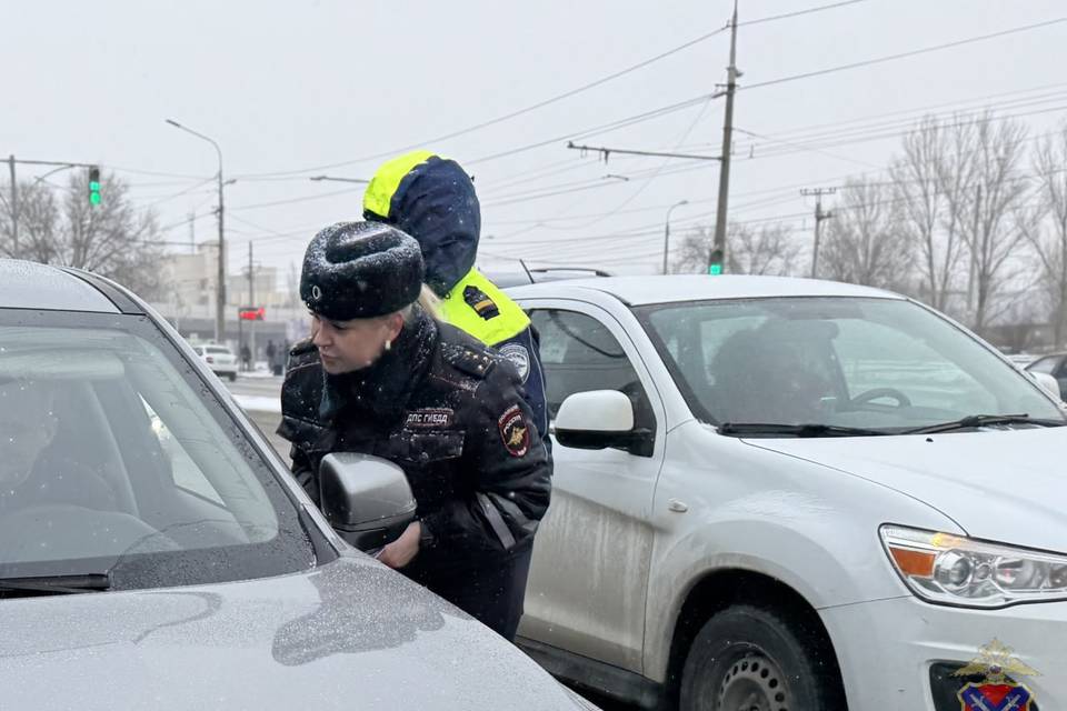 В Волгограде сотрудники ГАИ провели акцию "Внимание, пешеход!"