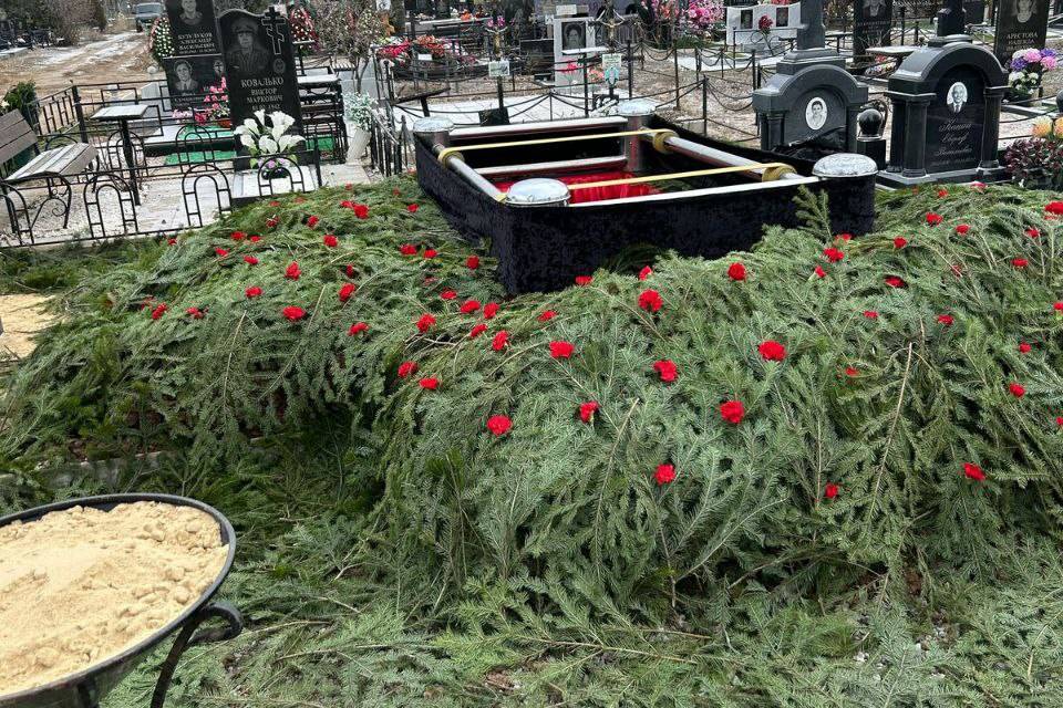 Экс-директора Волжского трубного завода похоронили в Волгоградской области