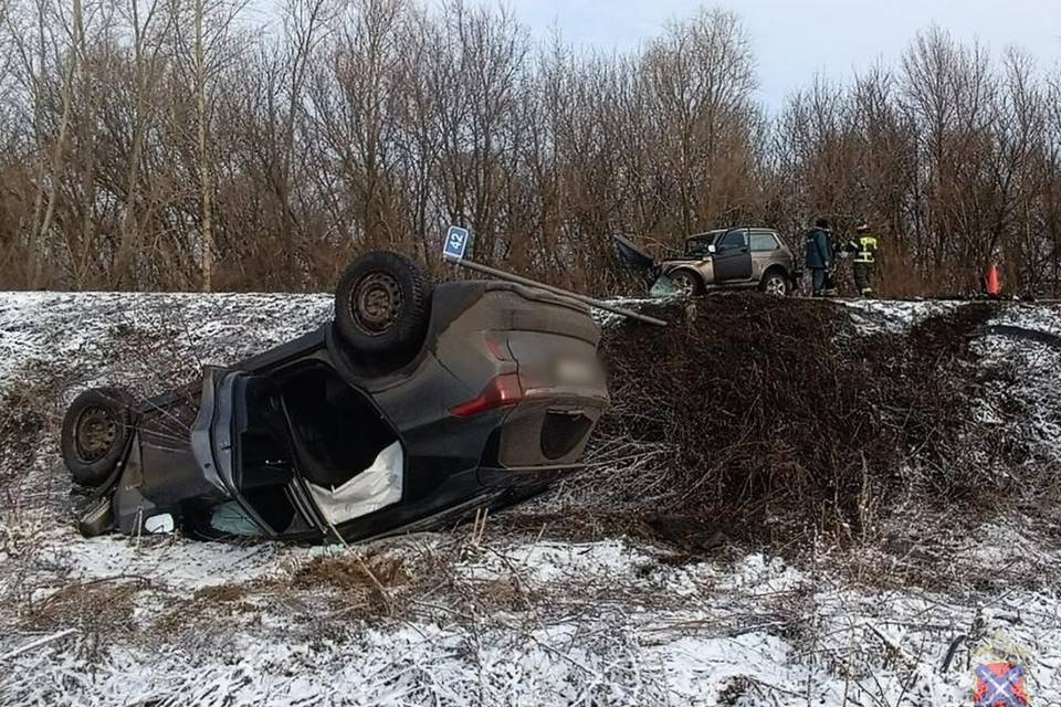 Четыре человека разбились в ДТП под Волгоградом