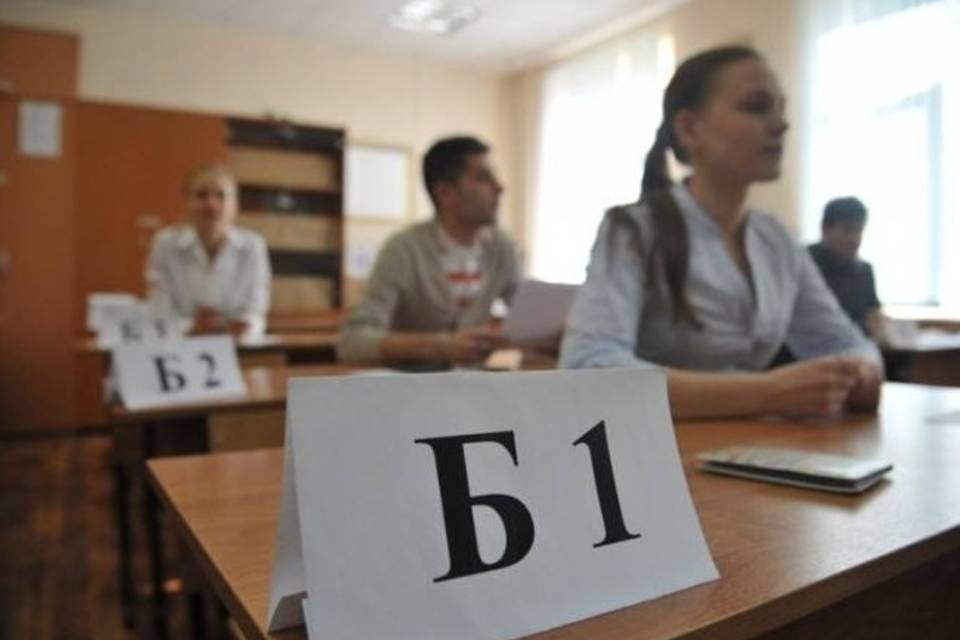 213 юных волгоградцев досрочно сдают ЕГЭ