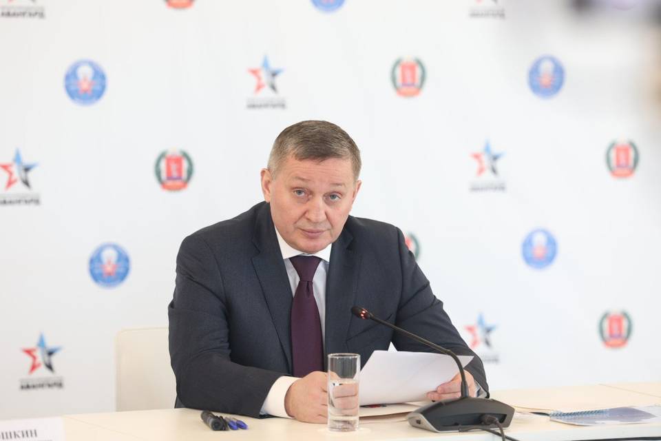 Бочаров подписал законы, расширяющие меры поддержки участников СВО и членов их семей