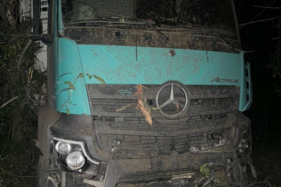 Под Волгоградом жестко пострадал водитель большегруза