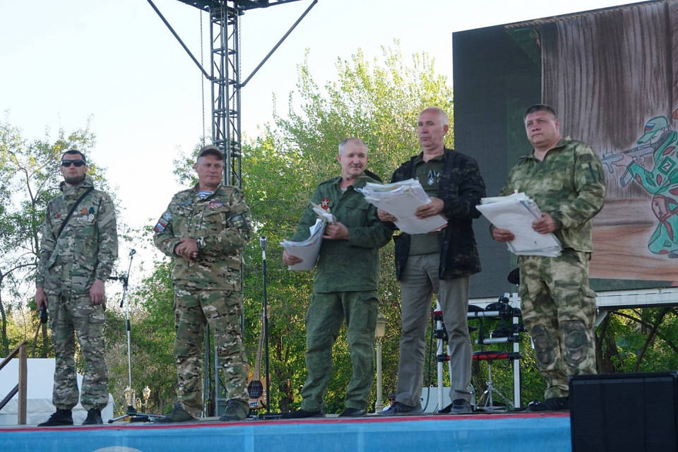 500 детских рисунков из Волгограда отправятся на передовую
