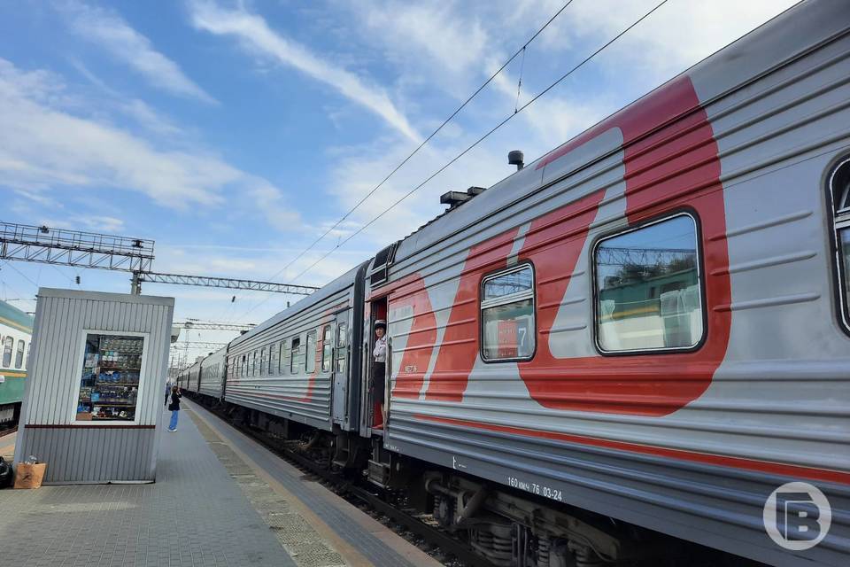 За задержку поезда «Москва – Волгоград» наказаны трое сотрудников воронежского завода