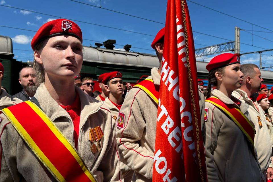 В Волгоград в День Победы прибыл агитпоезд МО